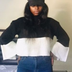 Knitted cropped bell sleeve sweater